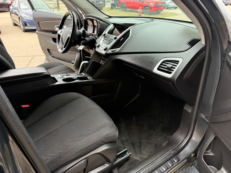 GMC Terrain Vehicle Image 21