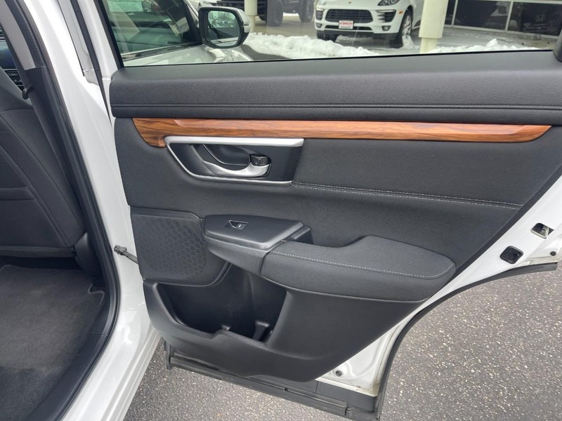 Honda CR-V Vehicle Image 11