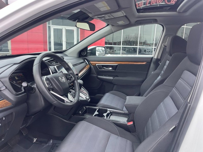 Honda CR-V Vehicle Image 14