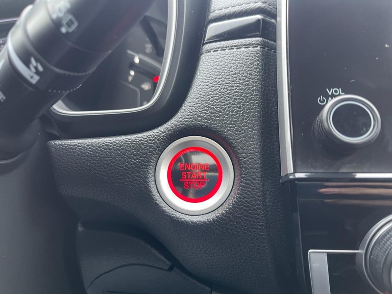 Honda CR-V Vehicle Image 24