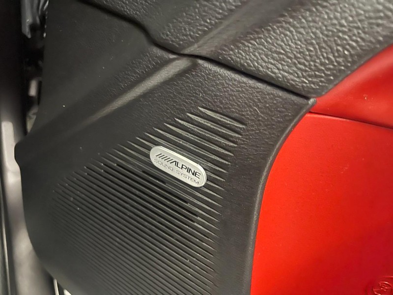 Dodge Challenger Vehicle Image 15