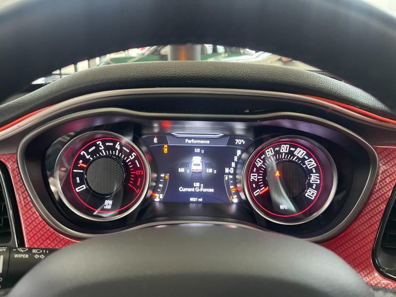 Dodge Challenger Vehicle Image 23