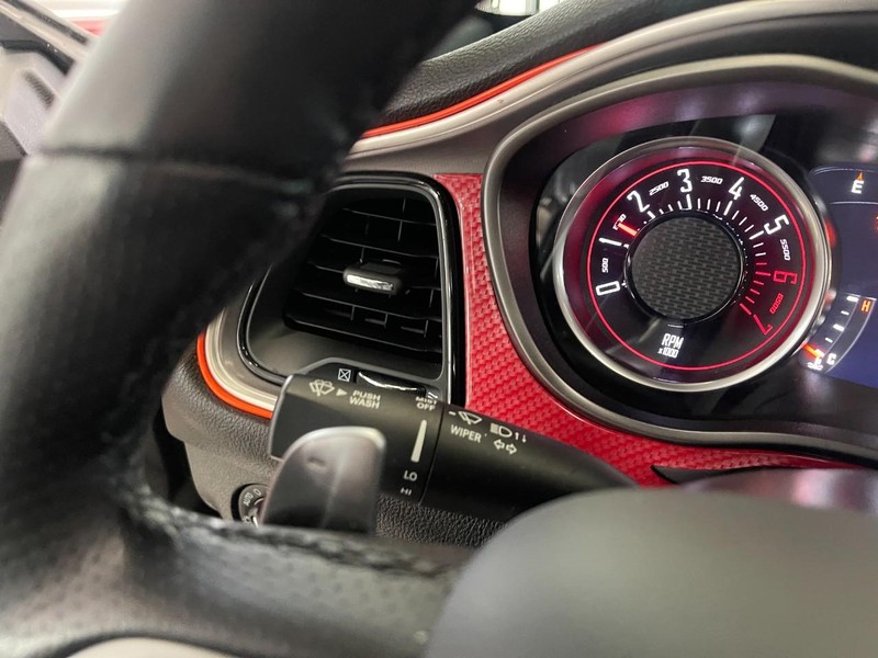 Dodge Challenger Vehicle Image 24