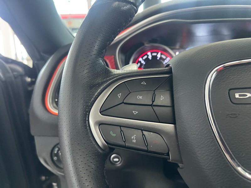 Dodge Challenger Vehicle Image 29