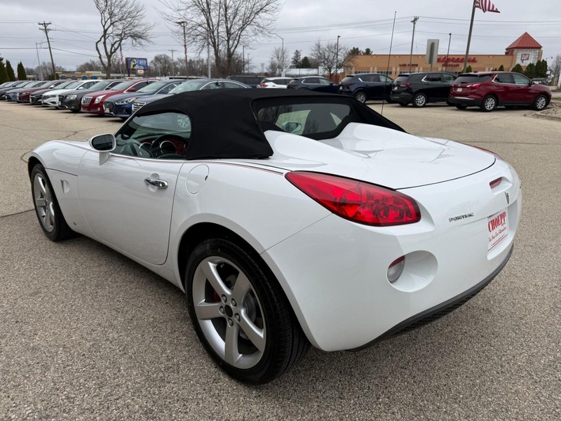 Pontiac Solstice Vehicle Image 07