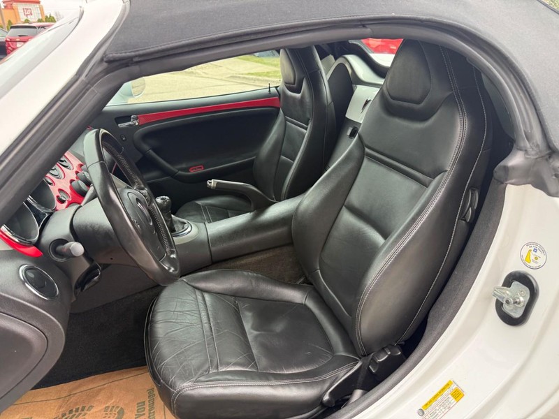 Pontiac Solstice Vehicle Image 09