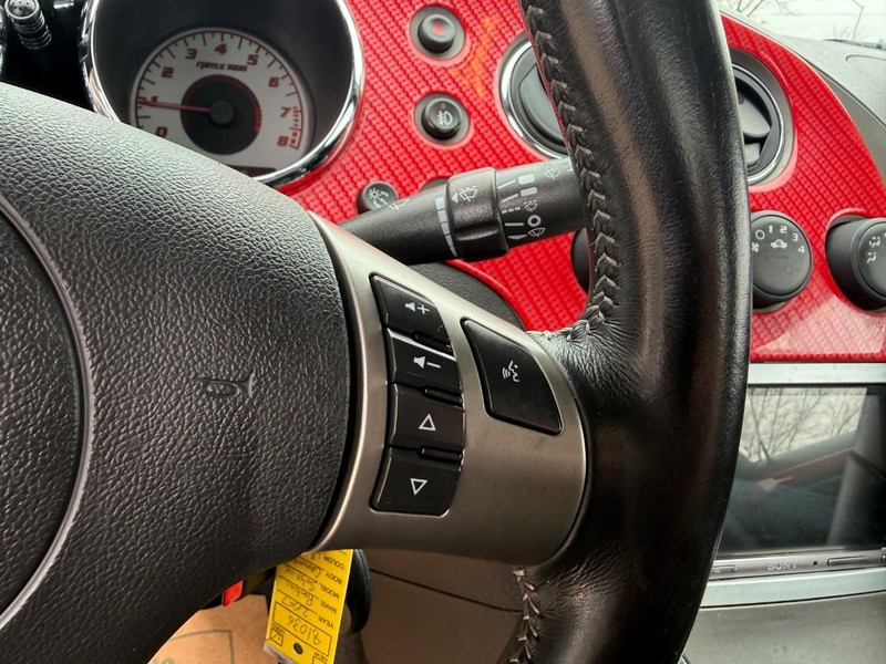 Pontiac Solstice Vehicle Image 17