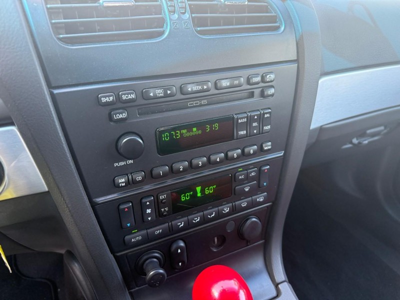 Ford Thunderbird Vehicle Image 18