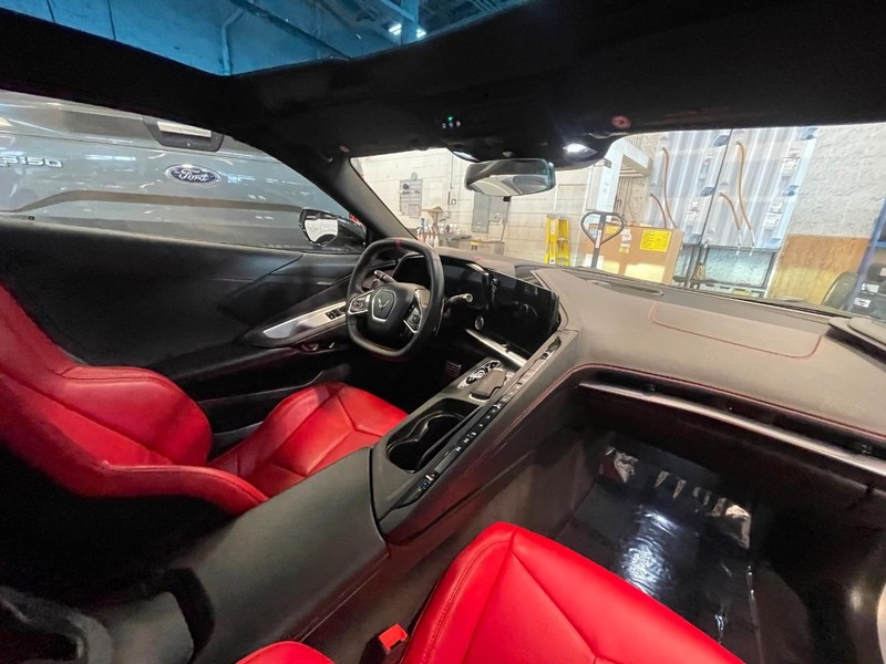 Chevrolet Corvette Vehicle Image 02