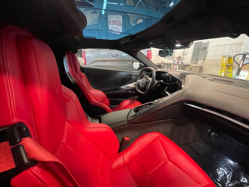 Chevrolet Corvette Vehicle Image 04