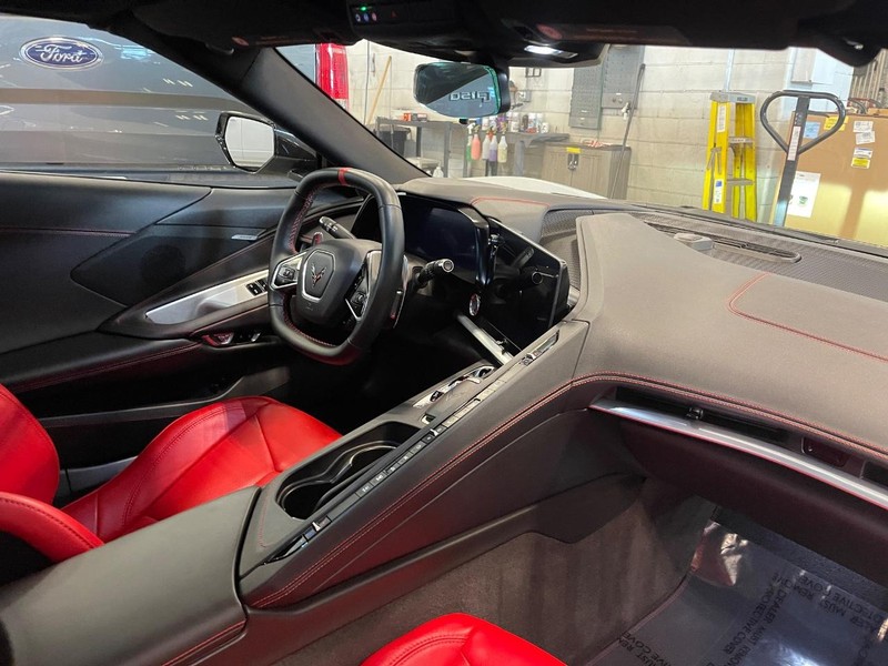 Chevrolet Corvette Vehicle Image 05