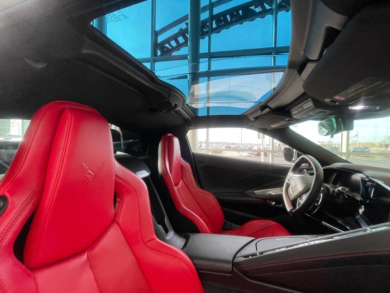 Chevrolet Corvette Vehicle Image 09