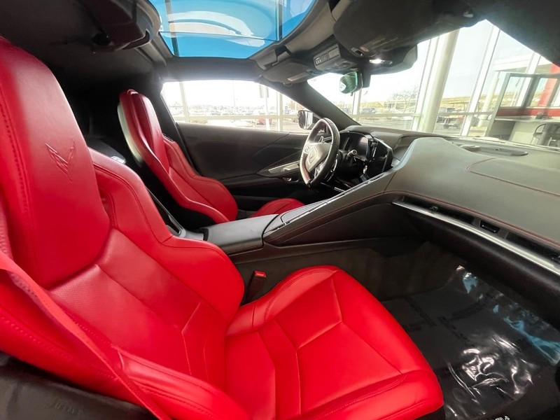 Chevrolet Corvette Vehicle Image 10