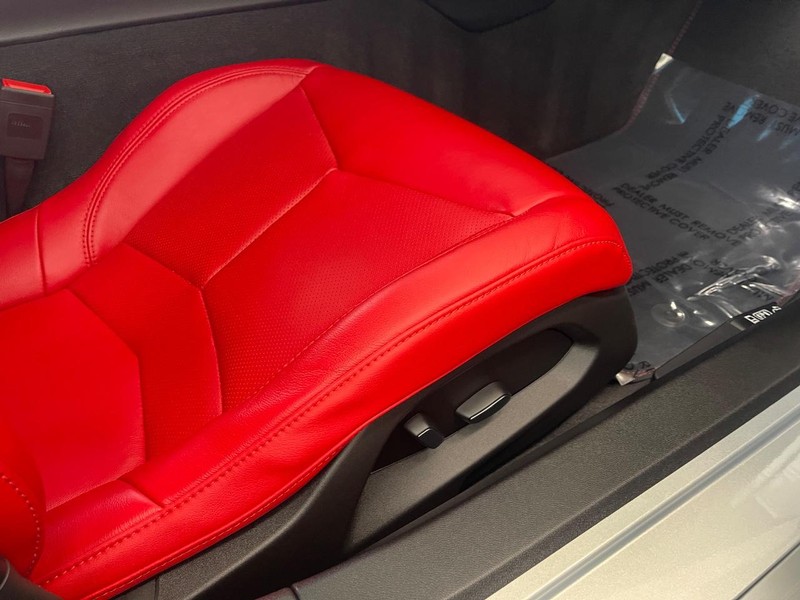 Chevrolet Corvette Vehicle Image 14