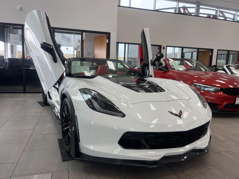 Chevrolet Corvette Vehicle Image 06