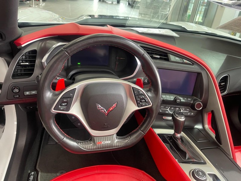 Chevrolet Corvette Vehicle Image 24