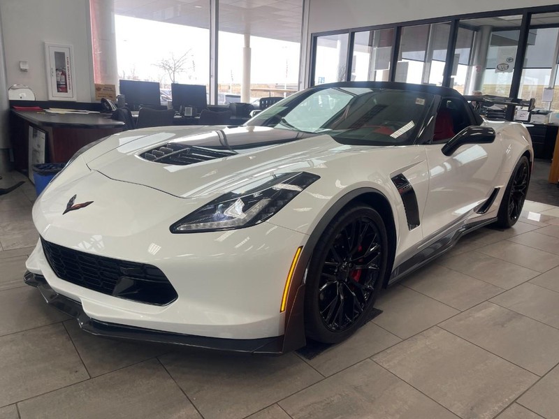 Chevrolet Corvette Vehicle Image 36