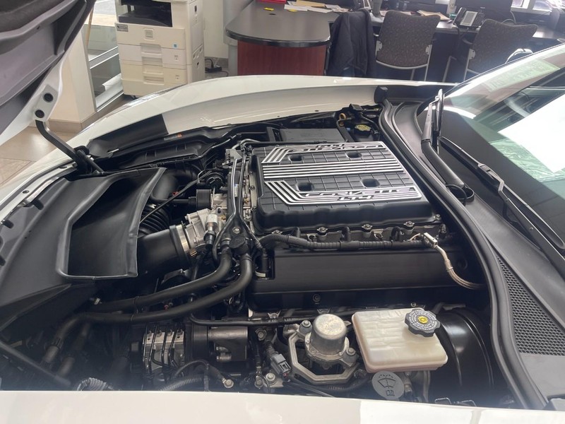 Chevrolet Corvette Vehicle Image 41