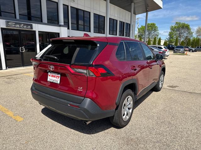 Toyota RAV4 Vehicle Image 10