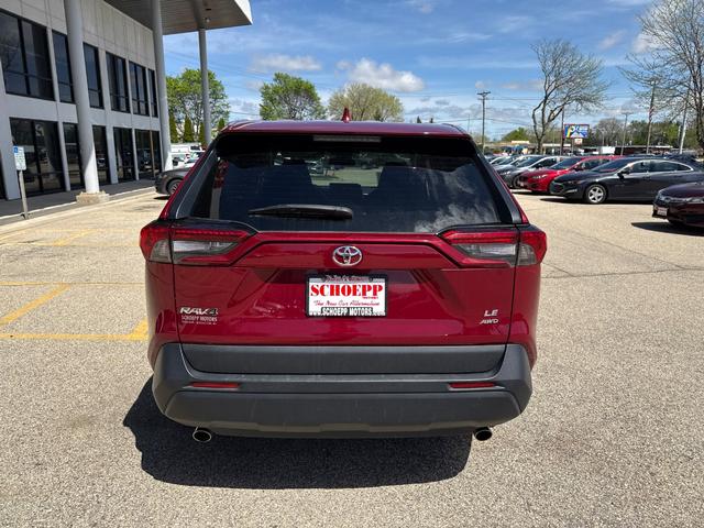 Toyota RAV4 Vehicle Image 11