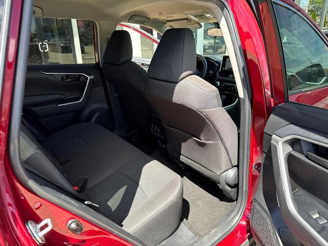 Toyota RAV4 Vehicle Image 20