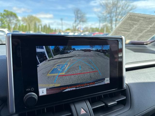 Toyota RAV4 Vehicle Image 30