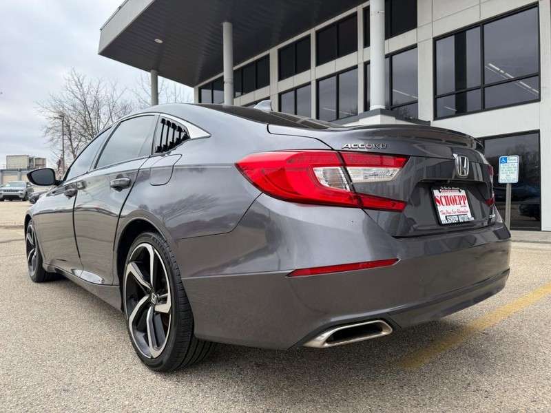 Honda Accord Sedan Vehicle Image 14