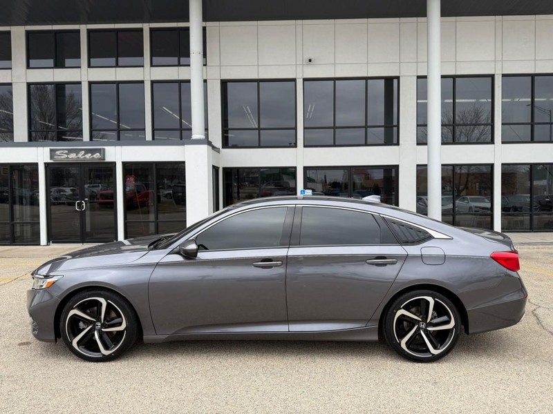 Honda Accord Sedan Vehicle Image 16