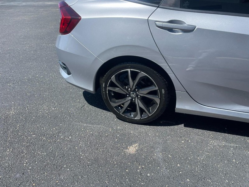 Honda Civic Sedan Vehicle Image 08