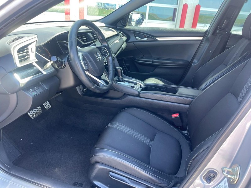 Honda Civic Sedan Vehicle Image 17