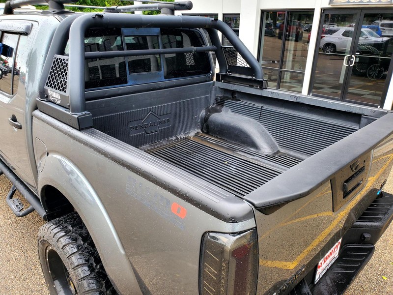 Nissan Frontier Vehicle Image 08