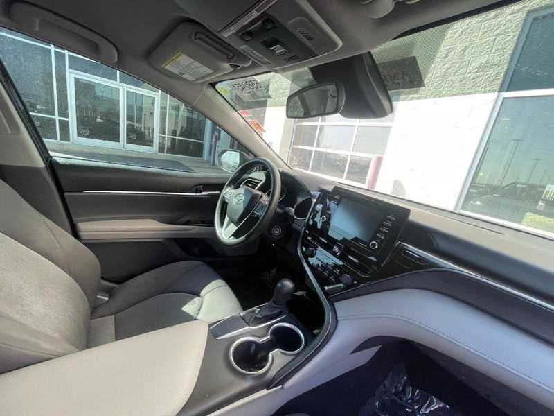 Toyota Camry Vehicle Image 04