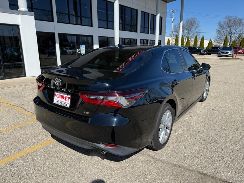Toyota Camry Vehicle Image 05