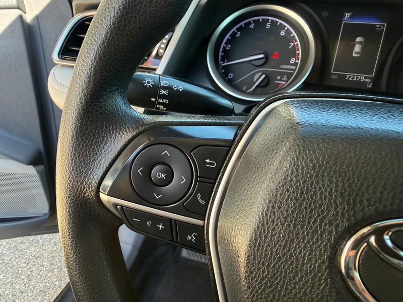 Toyota Camry Vehicle Image 20