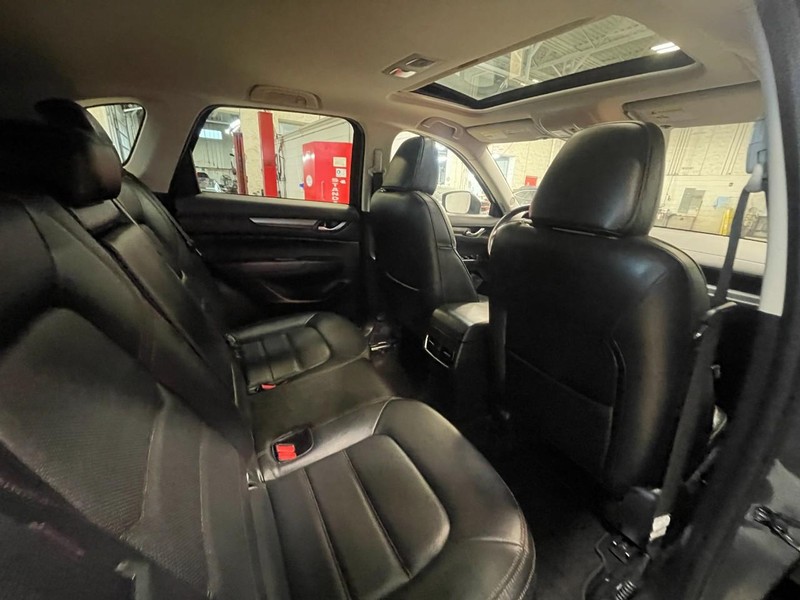 Mazda CX-5 Vehicle Image 14
