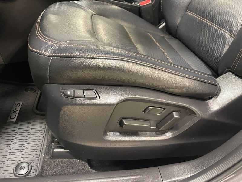 Mazda CX-5 Vehicle Image 21