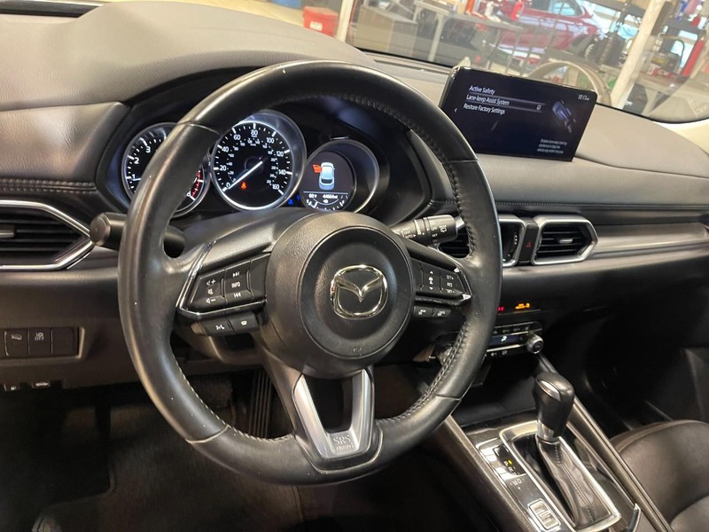 Mazda CX-5 Vehicle Image 24