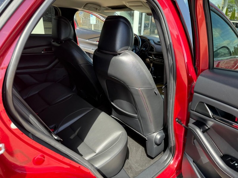 Mazda CX-30 Vehicle Image 16