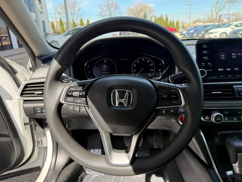 Honda Accord Sedan Vehicle Image 18