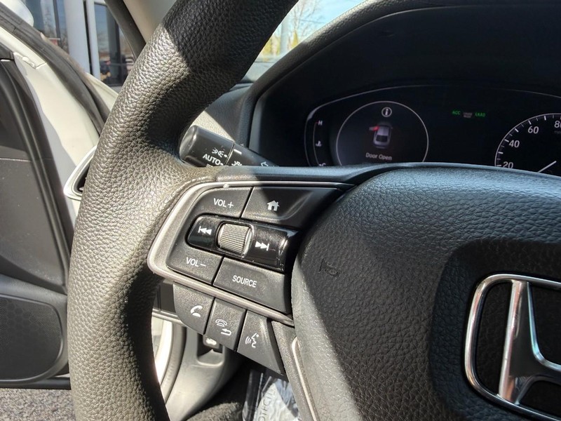 Honda Accord Sedan Vehicle Image 20