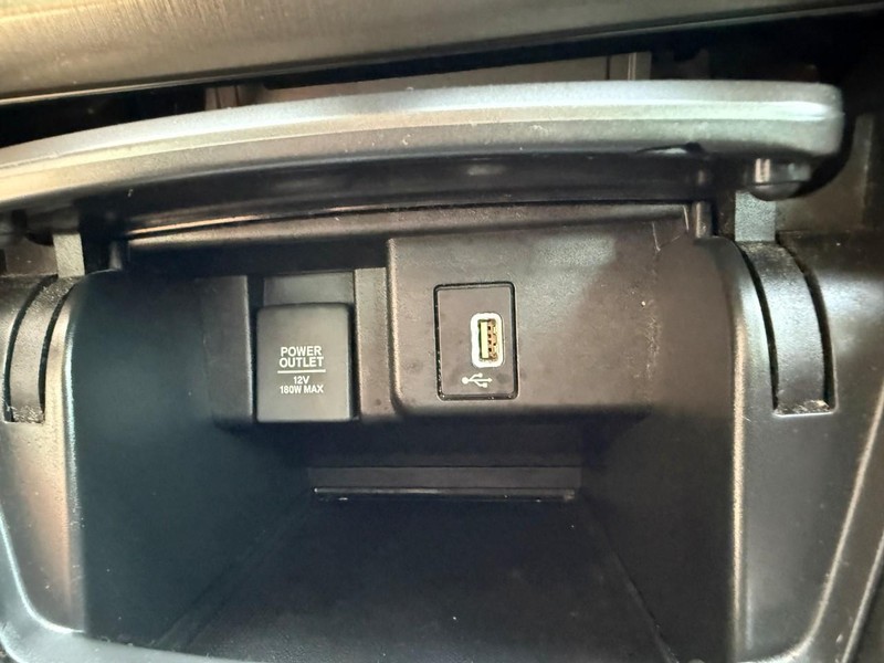 Honda Accord Sedan Vehicle Image 28