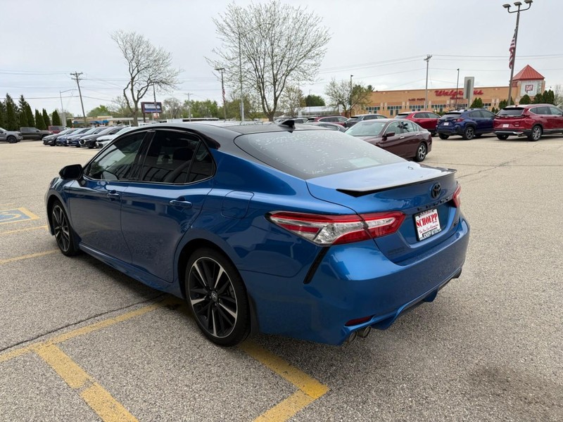 Toyota Camry Vehicle Image 07