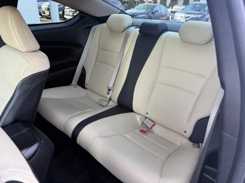 Honda Accord Coupe Vehicle Image 11