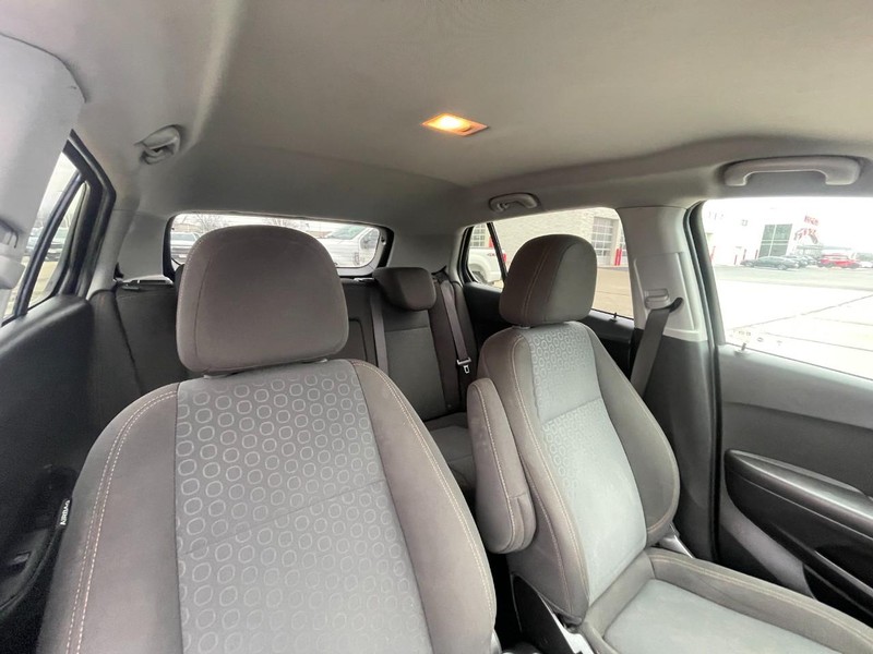 Chevrolet Trax Vehicle Image 04