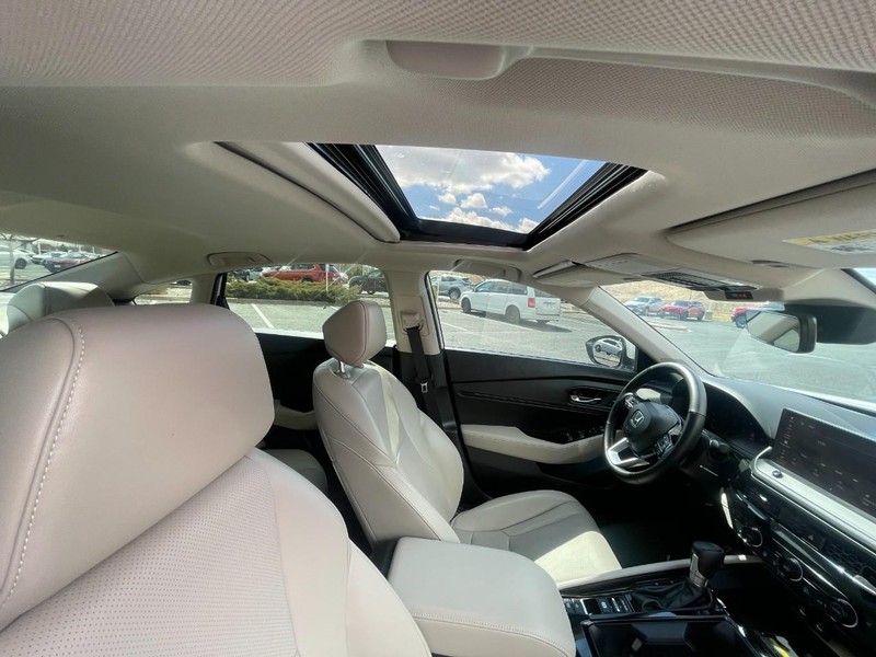 Honda Accord Hybrid Vehicle Image 11