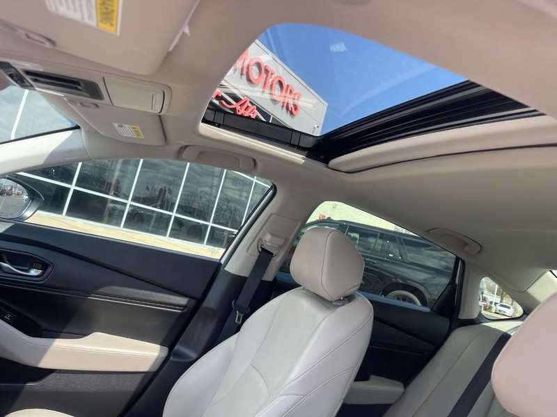 Honda Accord Hybrid Vehicle Image 24