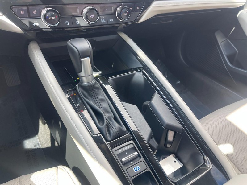 Honda Accord Hybrid Vehicle Image 32