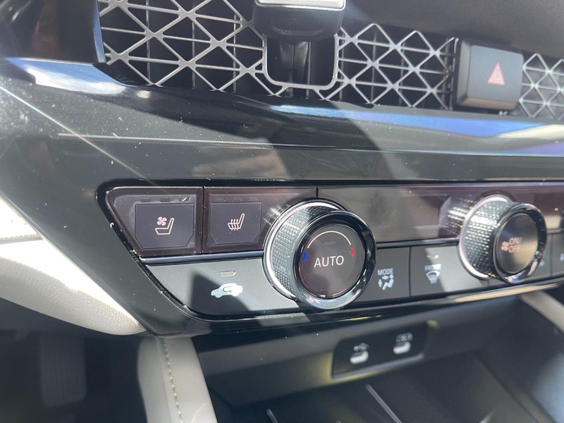 Honda Accord Hybrid Vehicle Image 34