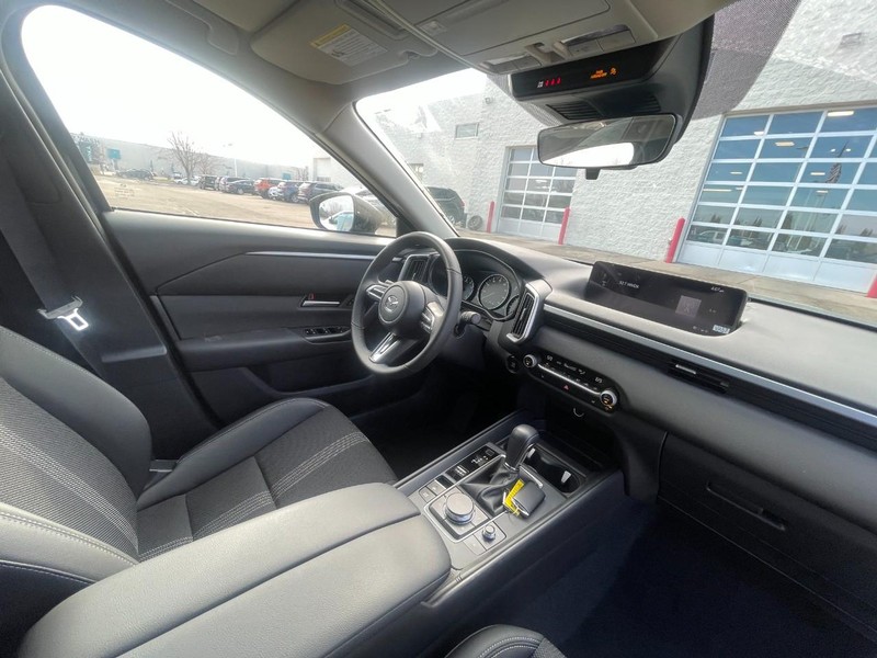 Mazda CX-50 Vehicle Image 05