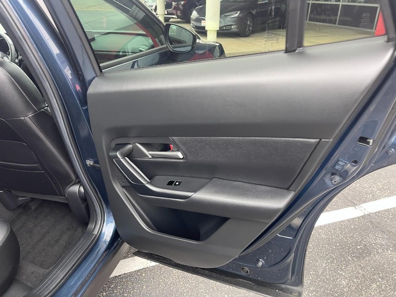 Mazda CX-50 Vehicle Image 15